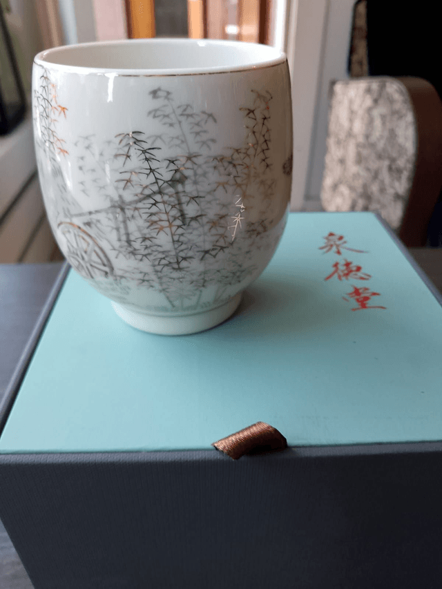 Japanese tea cup (second hand)
