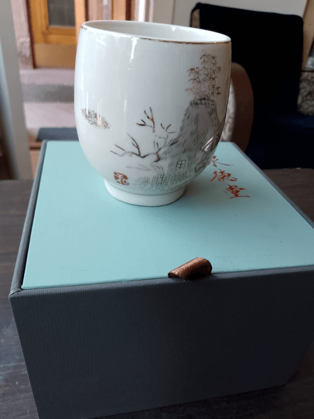 Japanese tea cup (second hand)